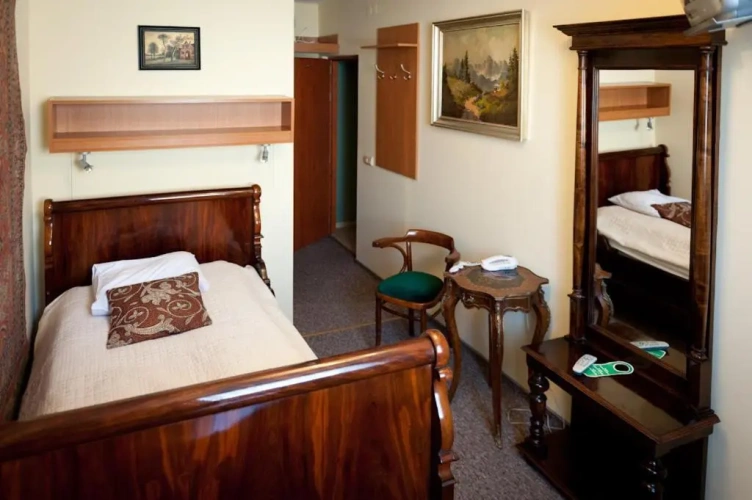 Standard Single room