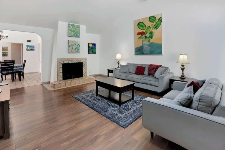 Secluded 3 BDR Home Steps to Beach
