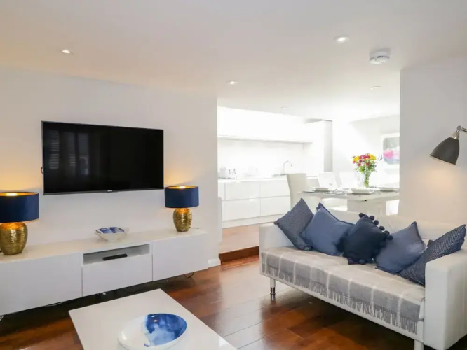 36 Sandend Village