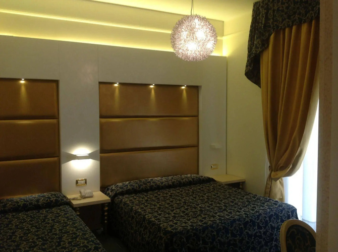 Hotel Ambassador
