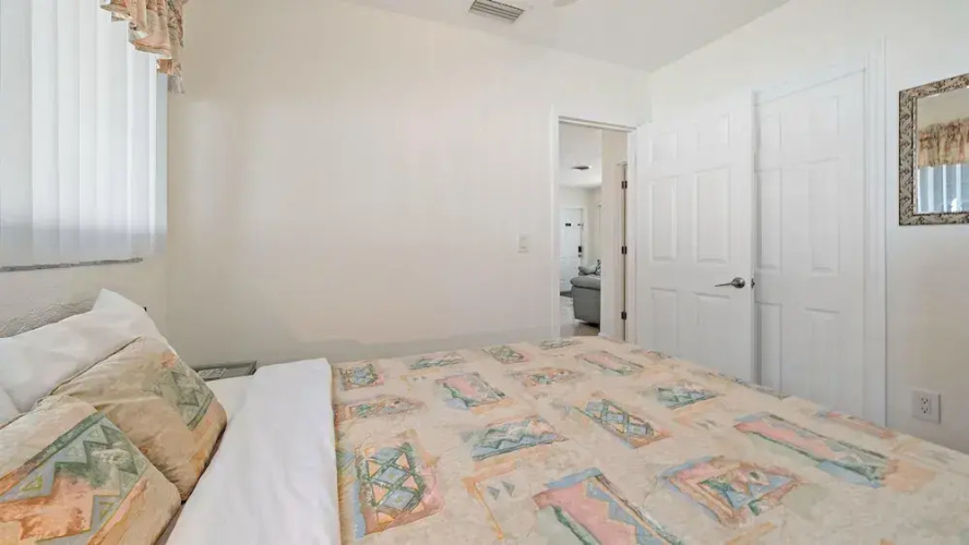 Siesta Treasure #3 2 Bedroom Condo
