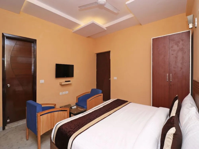 OYO 13782 Om Villa