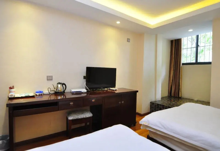 Kunming Jiaxi Hotel (Kunming Old Street)