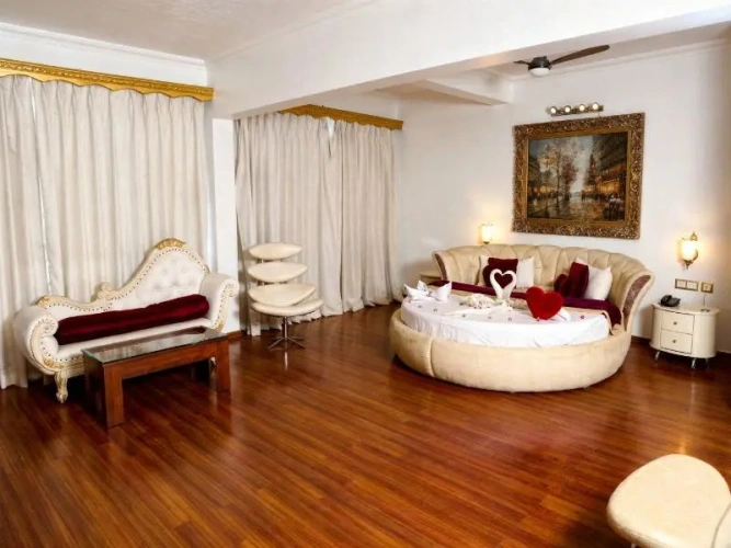 Suite with balcony