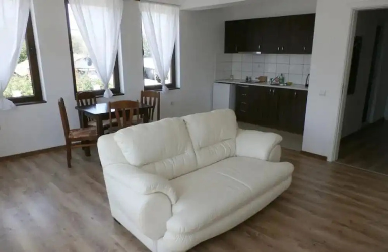 Remarkable 2-bed Apartment in Aleksandrovo