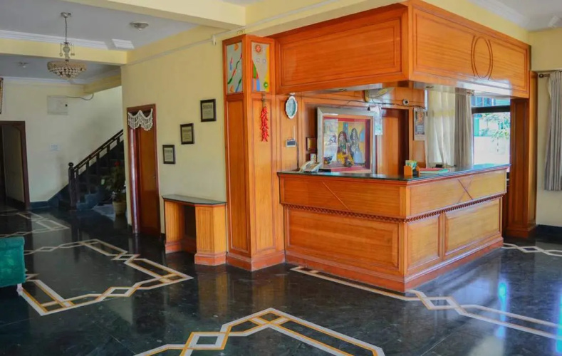 Hotel Indore Palace