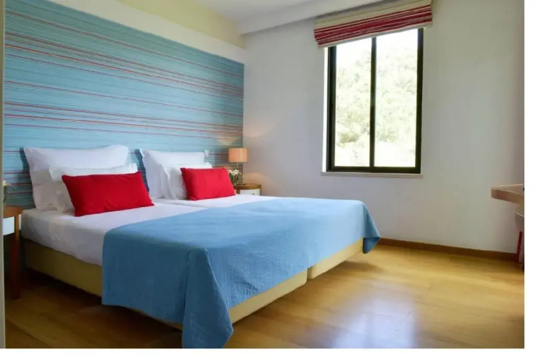 Twin Suite with garden view