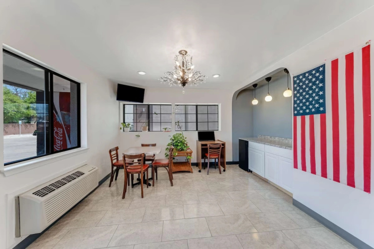 Americas Best Value Inn San Antonio 5