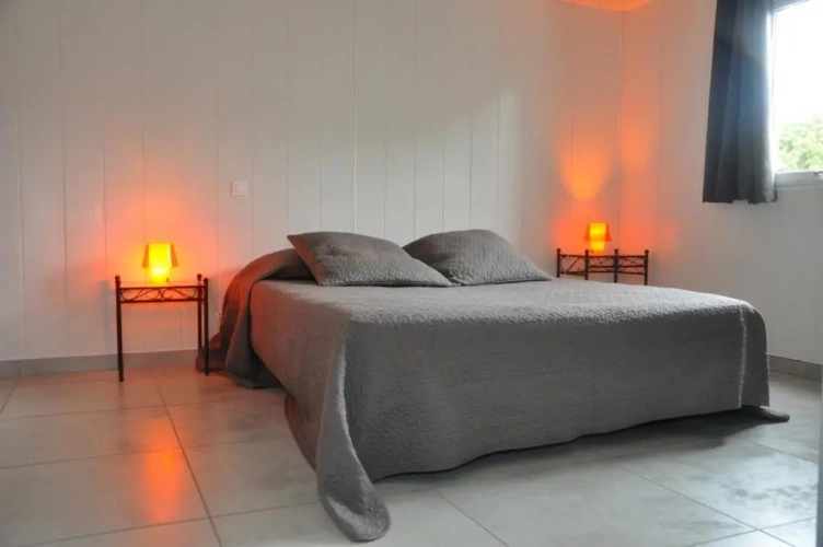 2 Bedrooms Chalet