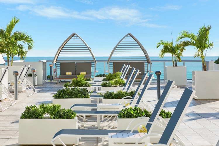 Hilton Cabana Miami Beach photo 14