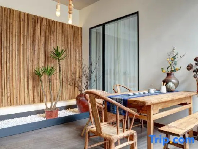 Qingchengshan Town Yunqi B&B