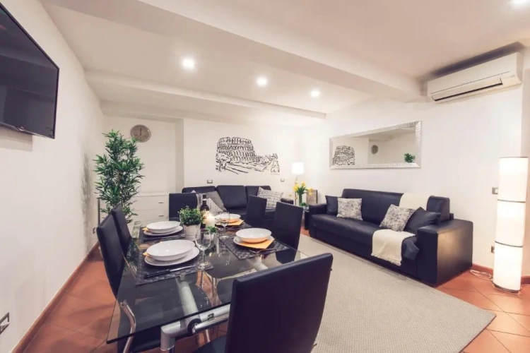 3 Bedrooms Apartment