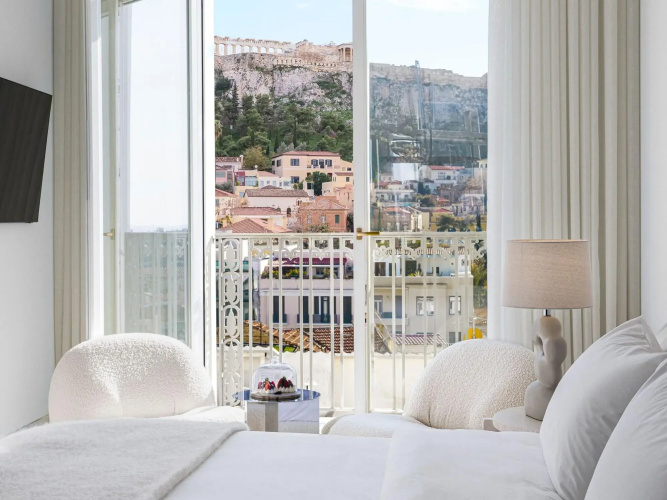 The Dolli at Acropolis, A Hotel to Live
