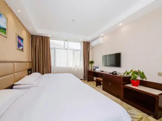 Yujian Hotel