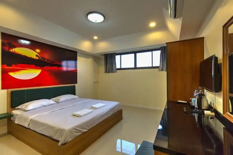Deluxe room with balcony