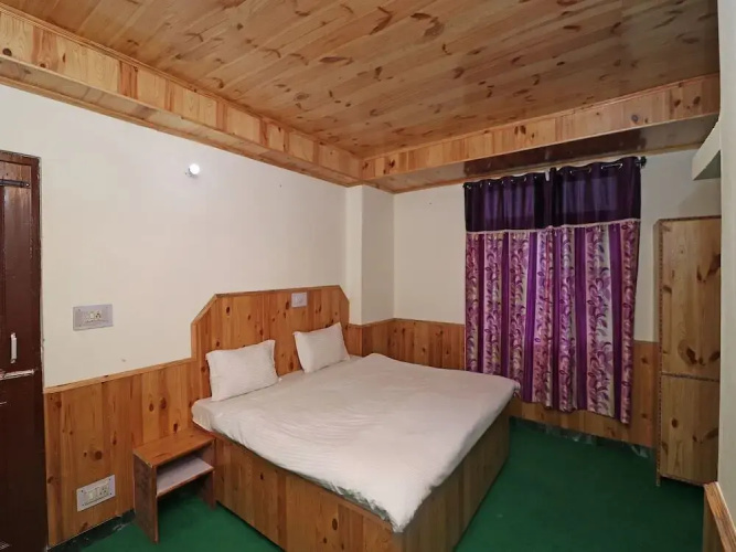 Summer House by OYO Rooms