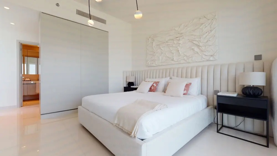 Sunrise Bay 2BR Luxury Apartment