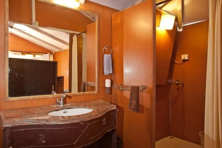 Deluxe Family room with balcony