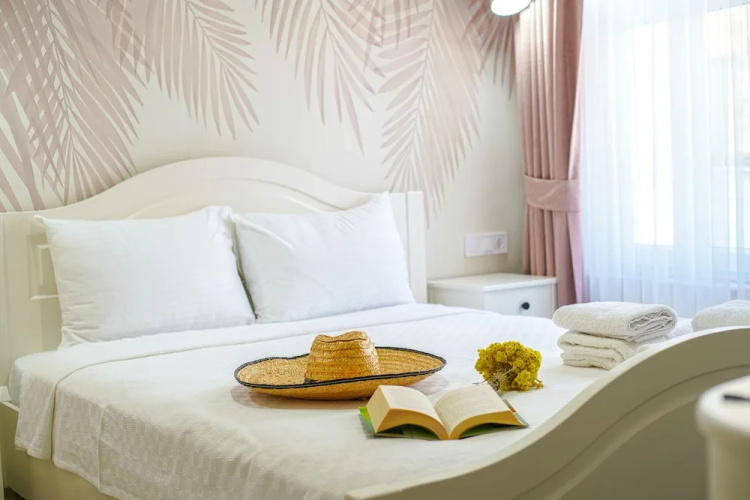 Lutro Otel