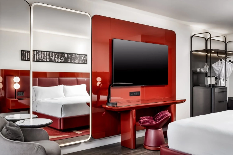 Standard Double room with city view
