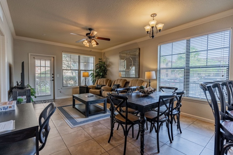 Beautiful Bella Piazza Condo