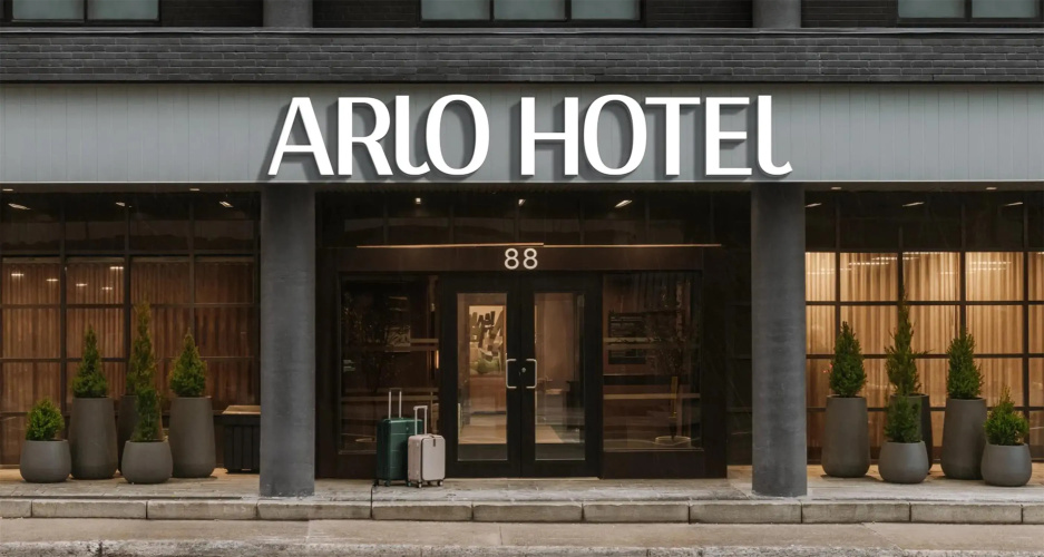 Arlo, Bw Signature Collection - Ottawa