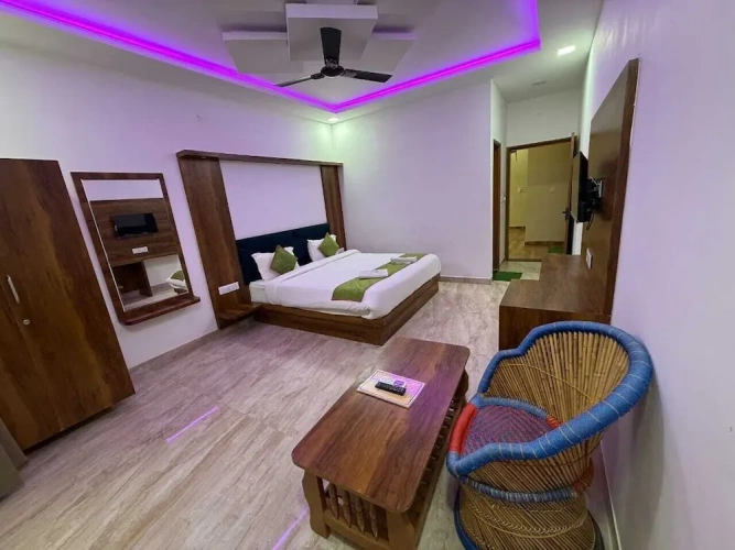 Deluxe Double room with land view