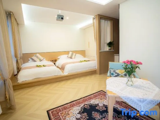 Standard Twin Family room
