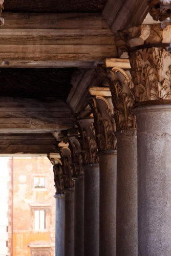 Home On The Pantheon Square
