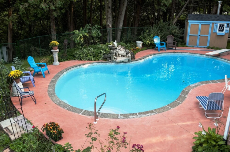 Forest Creek Bed & Breakfast and Retreat