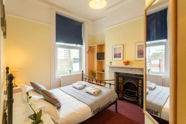 INNit Rooms - Upper Rock