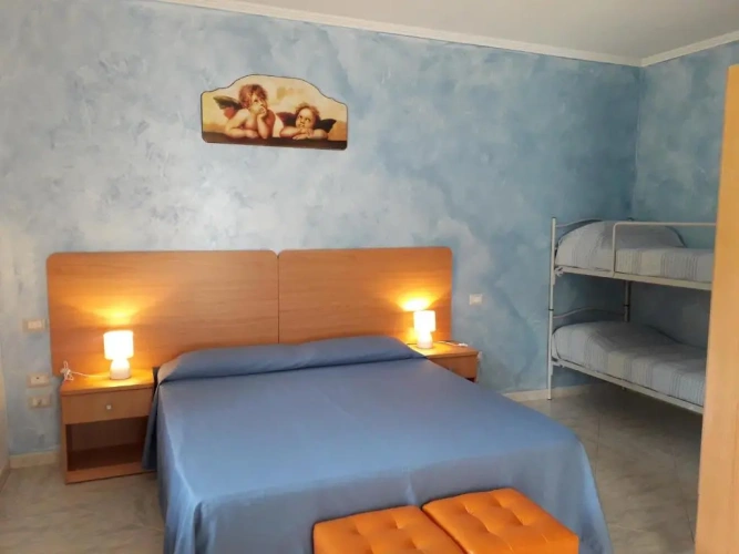 Standard Quadruple room
