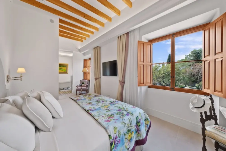 Deluxe Junior Suite