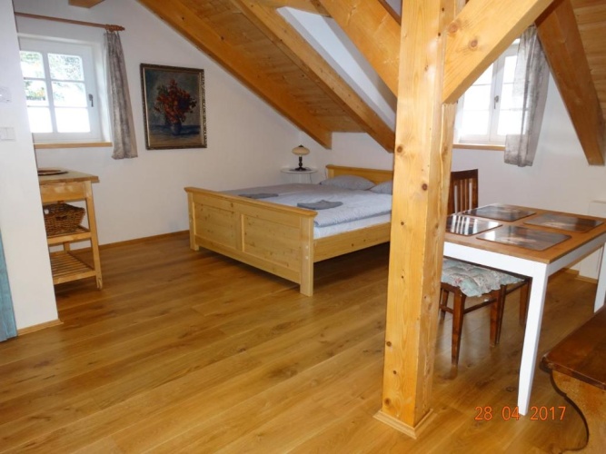 2 Bedrooms Apartment with mountain view