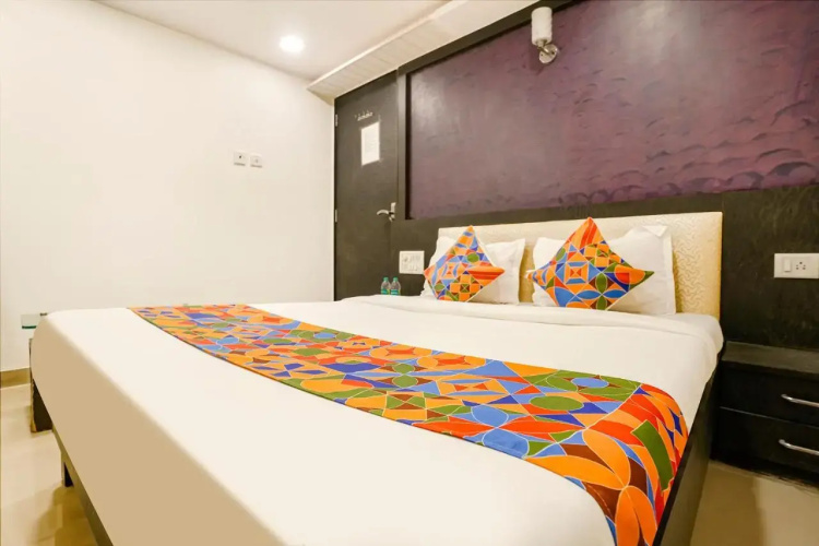 Fabexpress Accore Inn