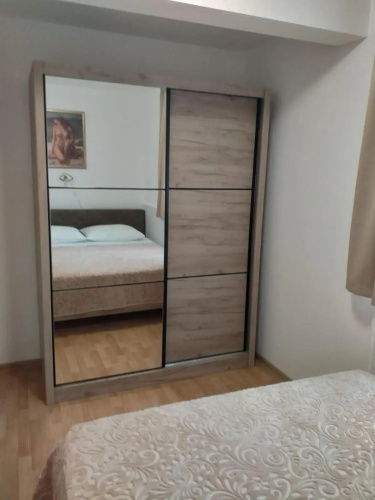 Apartment Seman