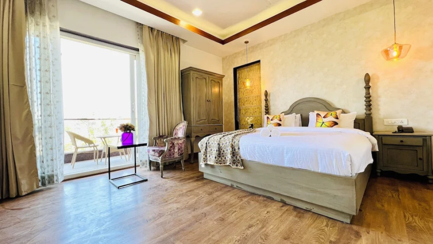 BluO Luxury Stay - Medicity - Balcony, Tub, TT