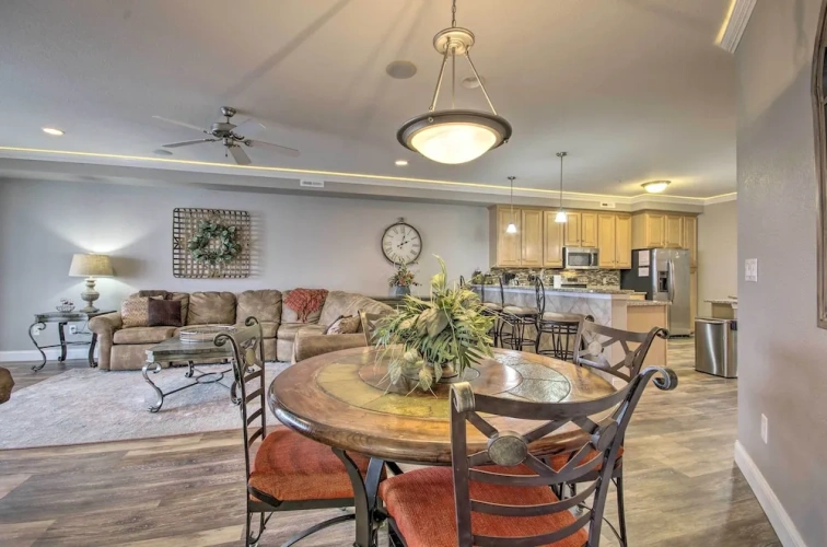 3 Bedrooms Apartment