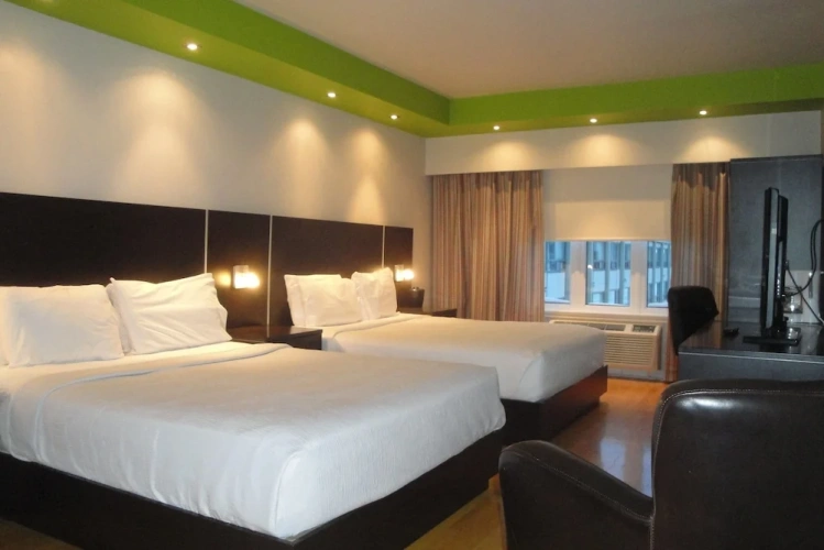 Deluxe Quadruple room