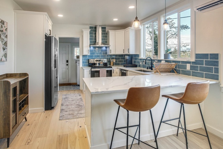 2 Bedrooms Cottage