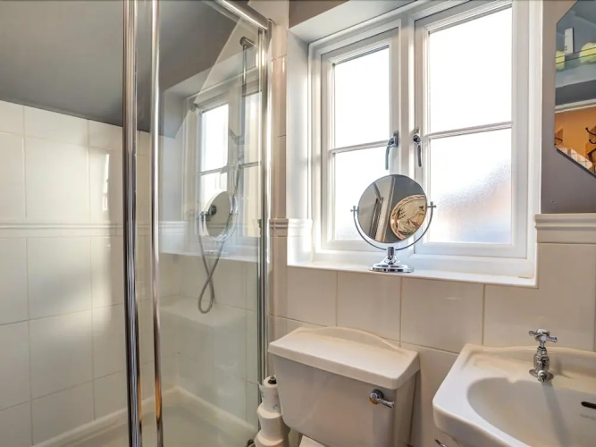 Aelia Cottage, Cirencester