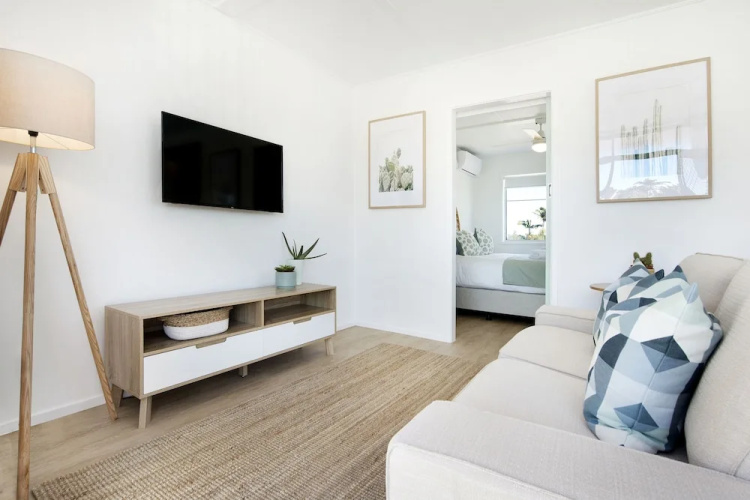 Ventura Beach Motel - 1 Bedroom Unit 9