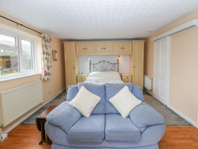 Bretton Mount Studio Flat