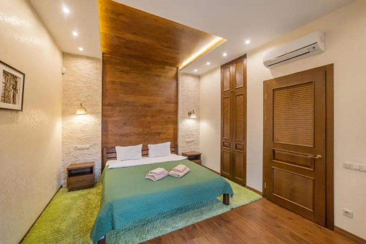 1 Bedroom Apartment with balcony and with view