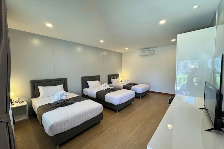 Deluxe Triple room
