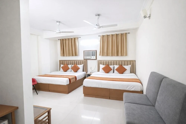 Superior Quadruple room