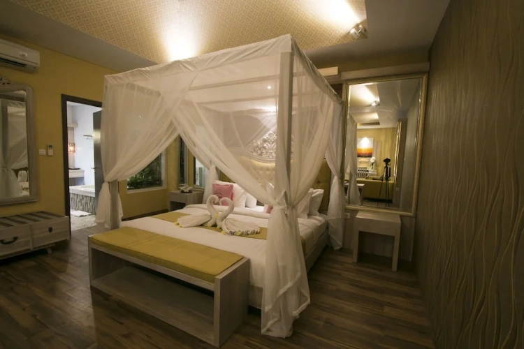 Royal Villa