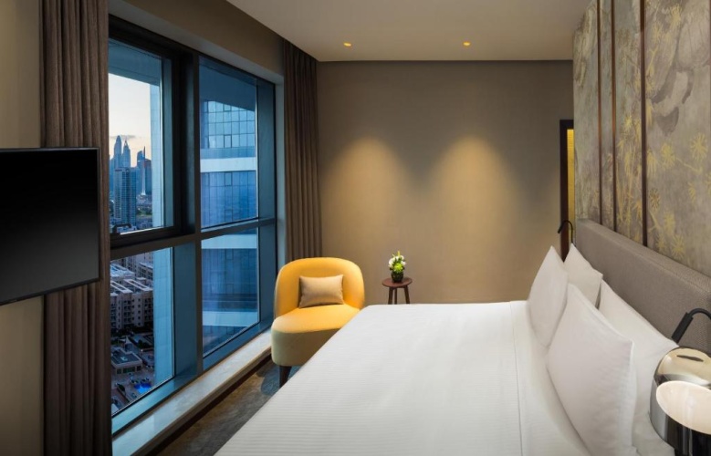 1 Bedroom Deluxe Club Access Suite 