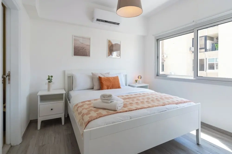 2 Bedrooms Apartment with balcony and with city view