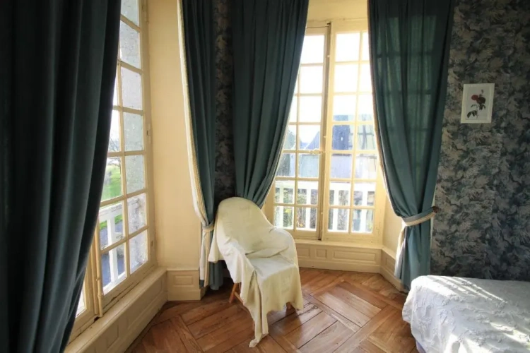 Standard Family room with garden view